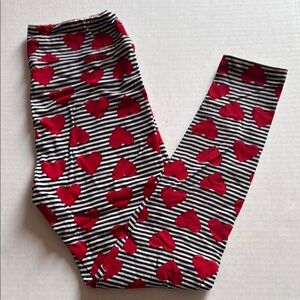 LuLaRoe Red and Black Heart Print Leggings